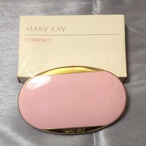 NEW Mary Kay pink refillable Compact #4904